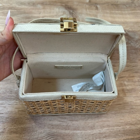 Zara Beige Woven Mini Bag - Picture 1 of 5